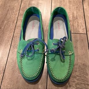 Tesori Green Suede Oxfords